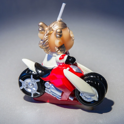 Новинка мотоцикл Зодиаки Животные творческие мультипликационные свечи Детской вечеринка по случаю дня рождения