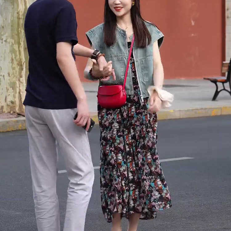 Summer New Korean Style Dress Set, High-End Fashion Denim Vest Top, Suspender Floral Skirt Two-Piece Set