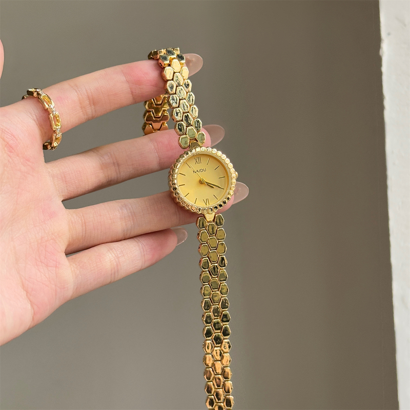 Naidu Medieval Chain Fashion Watch Women's Retro Accessible Luxury Personalized Lace Chain Design Round Small Dial