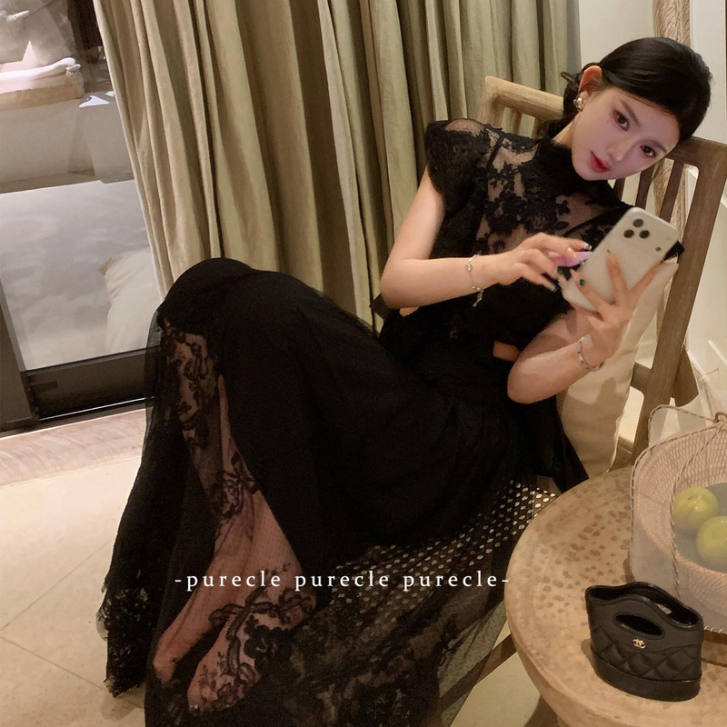 Women's Shirt 2026 New Style High-End Elegant Lace Embroidery Blouse with Ruffles and Tie Short Top