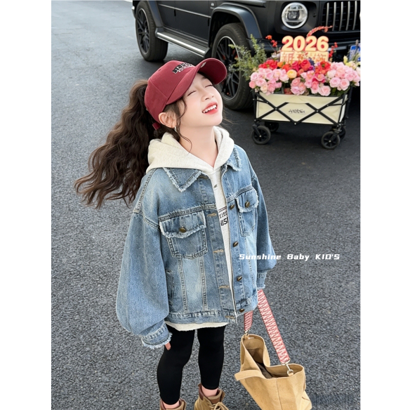 Girls' Spring and Autumn Denim Jacket 2026 New Vintage Denim Coat Jacket for Older Children, Stylish and Trendy Frayed Edge Top