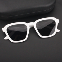 White Sunglasses Woman Personality Small Frame New Male Brief About Square Sunglasses 2021 Anti-UV Shading Glasses Tide