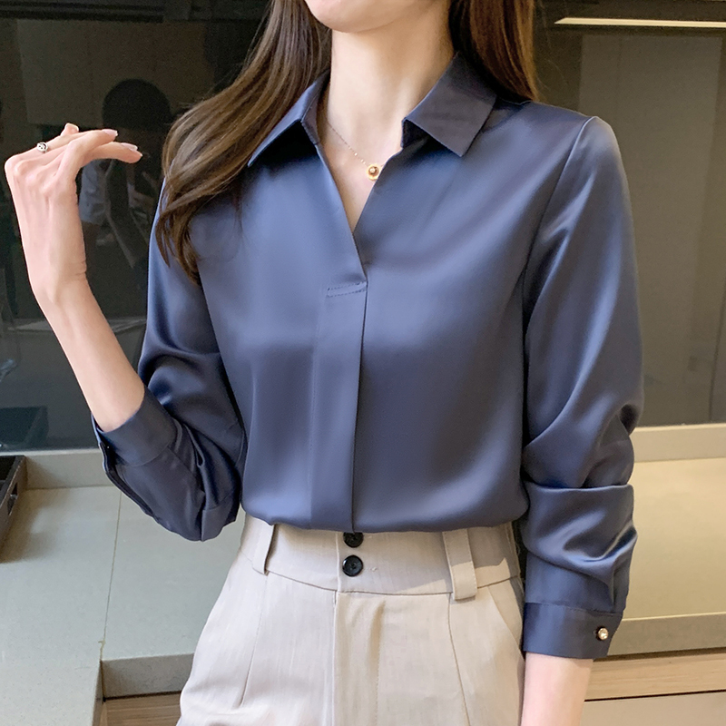 French Acetate Satin Shirt for Women, 2026 Autumn New High-End Long-Sleeve Base Shirt, Stylish Lapel Professional Top