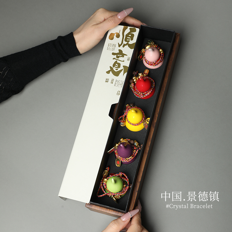 Jingdezhen Ceramic Gift Box Set with Fortune-Enhancing Porcelain Ornaments and Gourds, High-End Souvenirs and Commemorative Gifts for Leaders Jingdezhen Ceramic Gift Box Set with Fortune-Enhancing Porcelain Ornaments and Gourds, High-End Souvenirs and Commemorative Gifts for Leaders