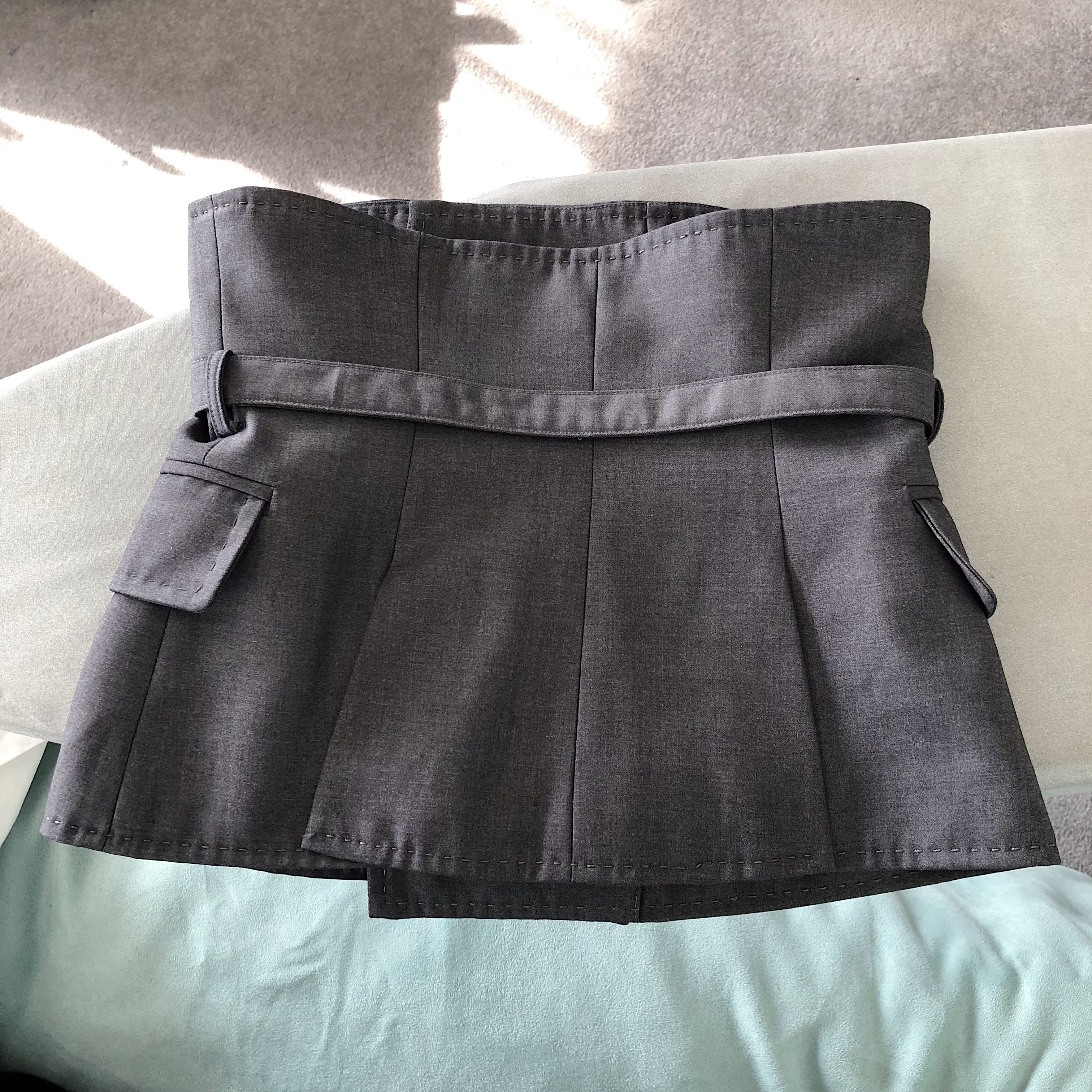 LADYCAI tráng áo nữ trang trí retro đơn giản với đầm bụng eo thon thắt lưng rộng quần lót đẹp mẫu mới