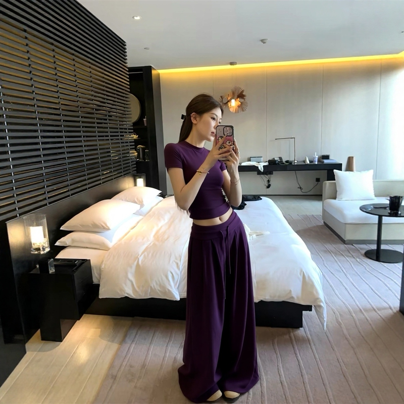 Relaxed Casual Sportswear Suit for Women, Summer Purple Slim-Fit Short-Sleeved T-Shirt, Fashionable Wide-Leg Pants Two-Piece Set Relaxed Casual Sportswear Suit for Women, Summer Purple Slim-Fit Short-Sleeved T-Shirt, Fashionable Wide-Leg Pants Two-Piece Set