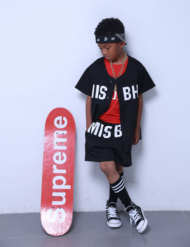 Giải phóng mặt bằng màu đen trẻ em của đường phố nhảy jazz trang phục khiêu vũ phù hợp với da đồng phục bóng chày quần short hip hop hiphop quần áo trẻ em