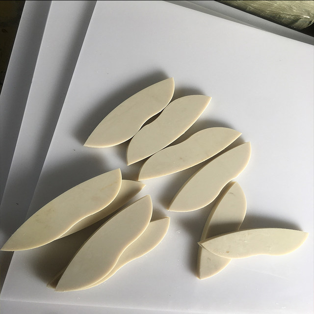 ຄຸນະພາບສູງ beige pure nylon board plastic hard board PA66 wear-resistant nylon board white black processing custom cut