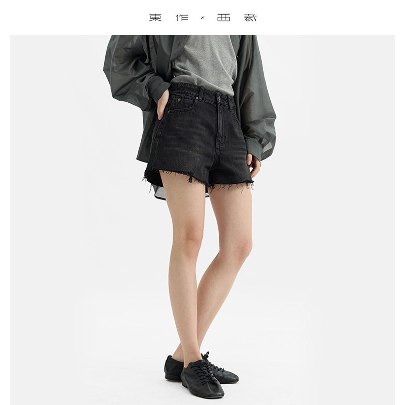Show Off Long Legs! Frayed Denim Shorts for Women, High-Waisted Hot Pants, Black, Loose, Slimming, 2026 Summer New Women's Clothing