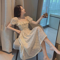 The French style square collar crushed floral dress with womens summer temperament closets and first love fairys thin frescoed foam sleevy sleeveless dress