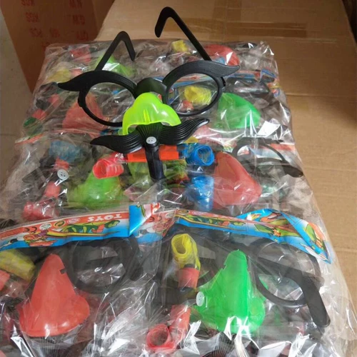 Очки, игрушка, детский свисток