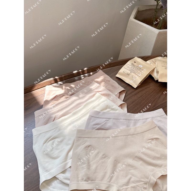 Taotao's [Everyone Loves It] Japanese Style Must-Have Thin Breathable Comfortable Mid-Waist Sweat-Absorbing Women's Underwear 035