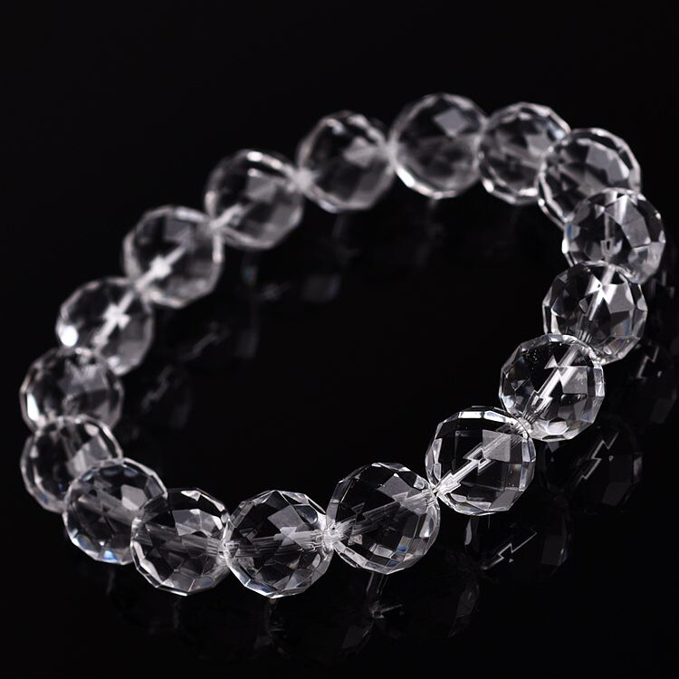 East China Sea natural white crystal Handmade female Xia section Facet Single Circle Hand-string Couple Ornaments Gift Purification Radiation Protection