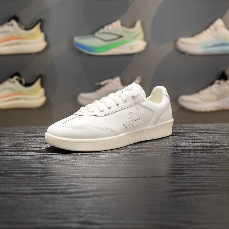 Li-Ning Wade County Sneakers Men's 2026 Summer Breathable Versatile Lightweight Low-Top Casual Shoes Abcw011