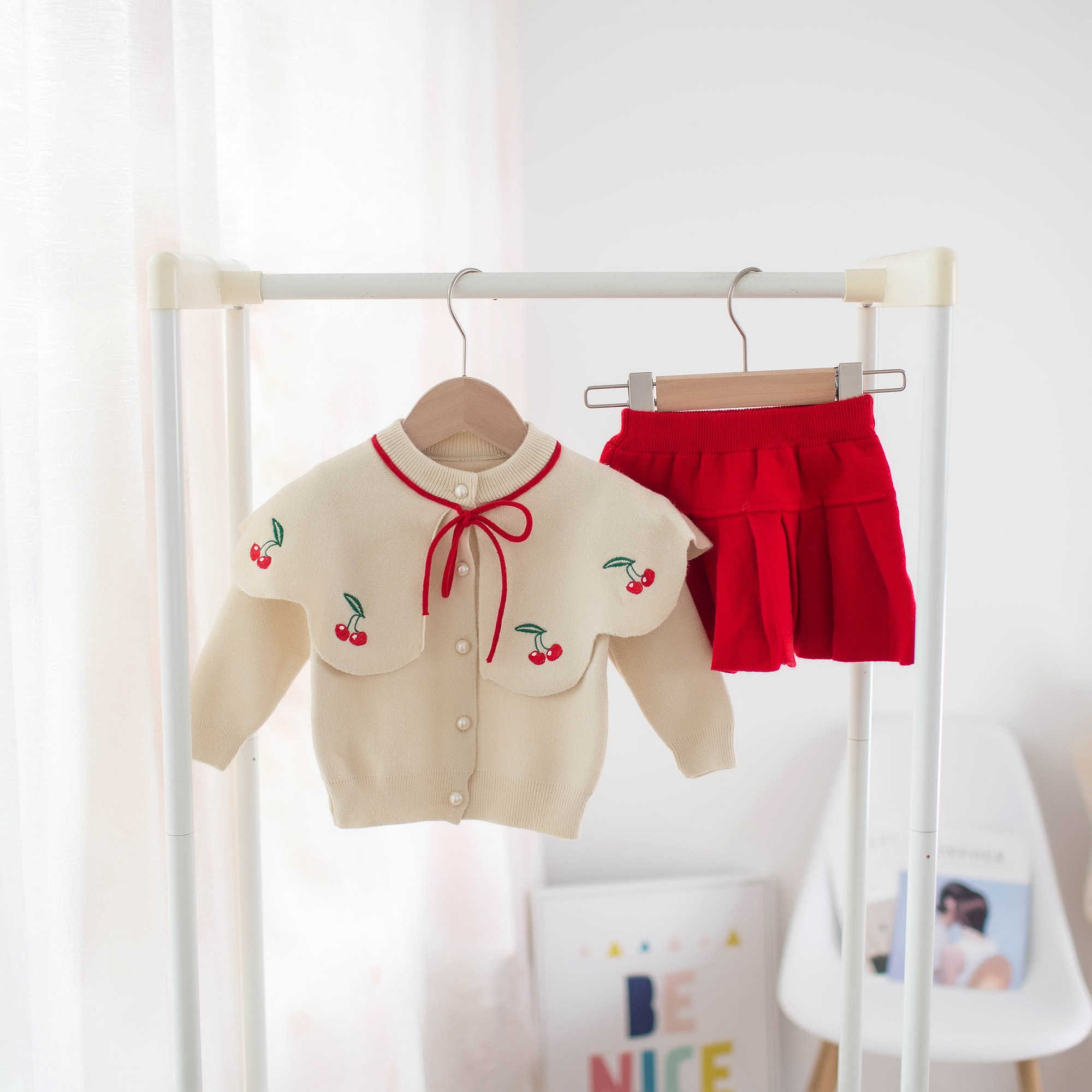 Autumn-winter-style small and medium girl sweater short dress two-piece style suit women's treasure cherry knit cardiovert jacket lotus leaf collar blouse