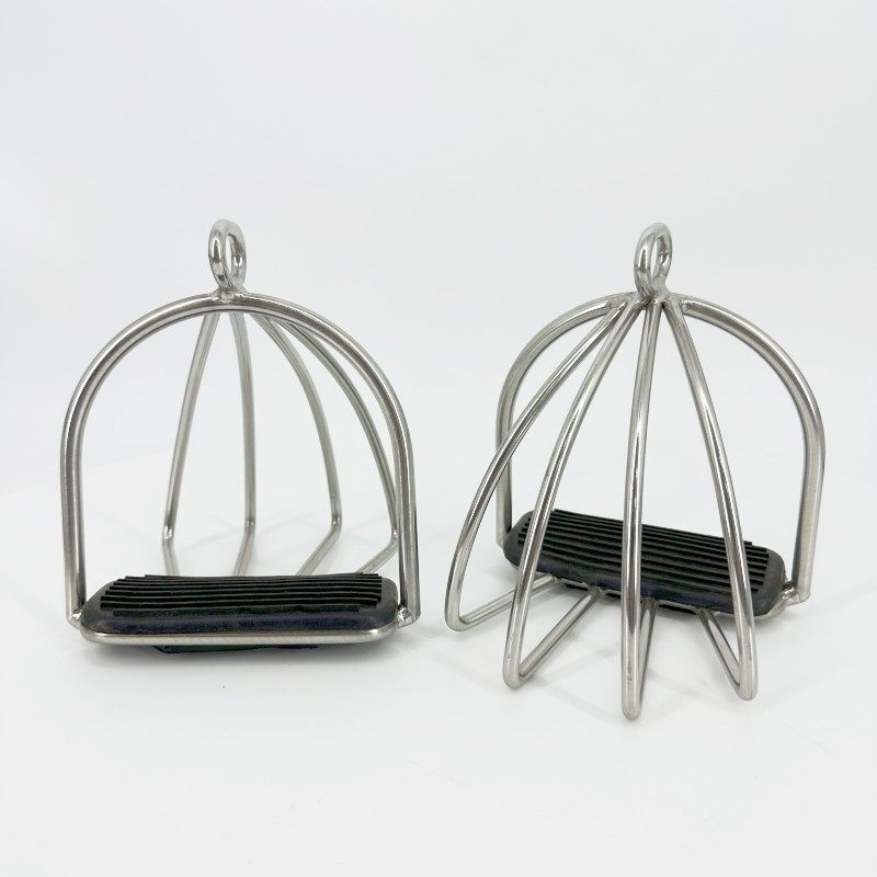 安全马蹬大揭秘：不锈钢防滑新英式骑马蹬，男女老少皆宜！