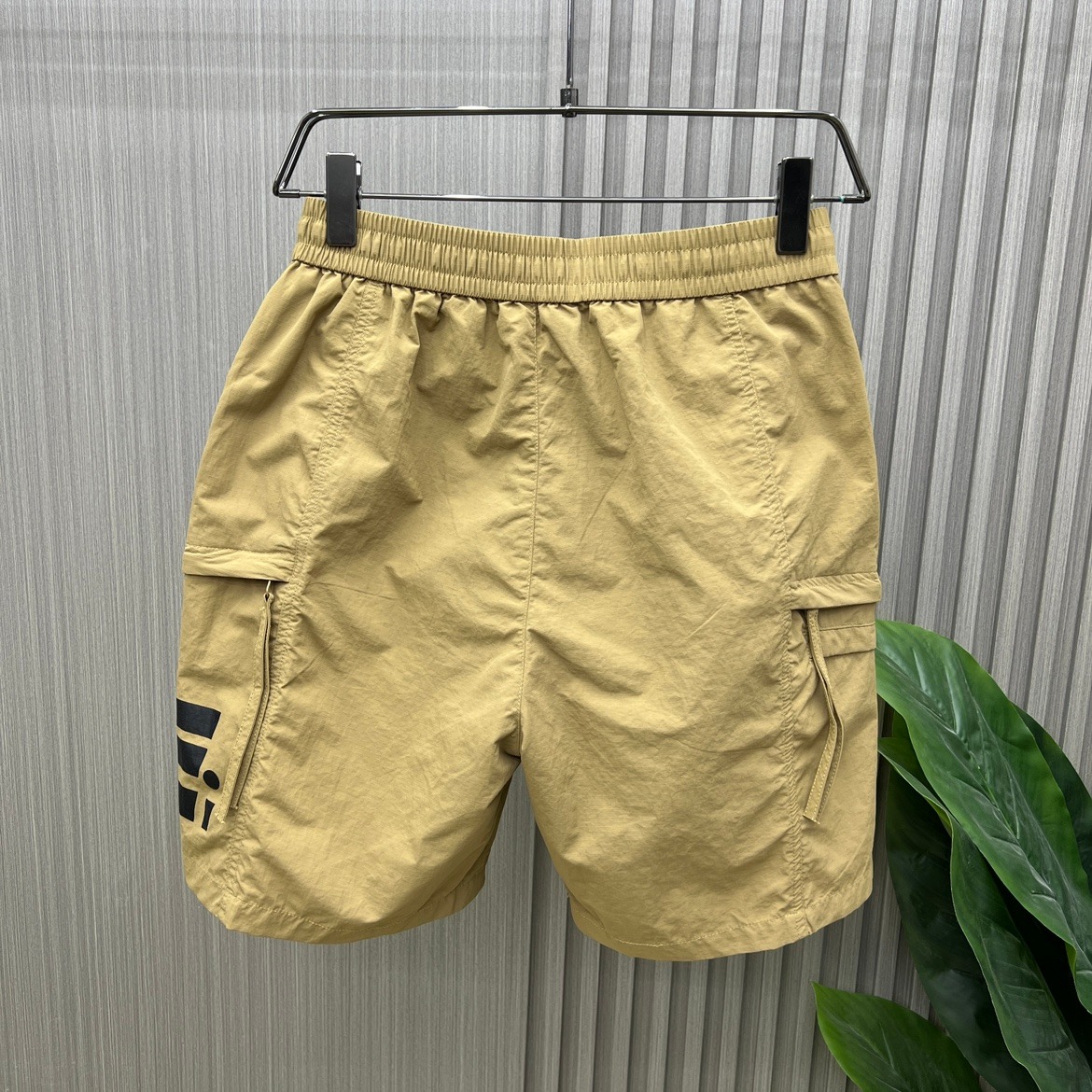 2023 Summer Work Shorts for Men's Korean Loose Middle Pants Fashion Letter Printed Large Pocket Casual Capris_voghion.com