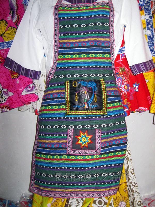 New ethnic wind embroidered embroidered handmade coarse cloth Kitchen Apron Fire Pot shop staff featured Decorative Surrounding Waist Cloth
