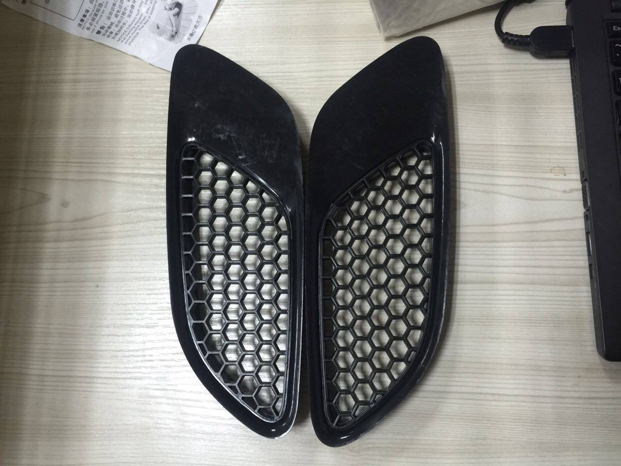 Suitable for modified machine cover tuyere BMWM3 cover plastic parts, if a pair of plastic parts is not suitable, self-change