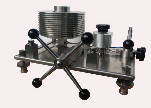 Beijing Besto BST water medium piston pressure gauge