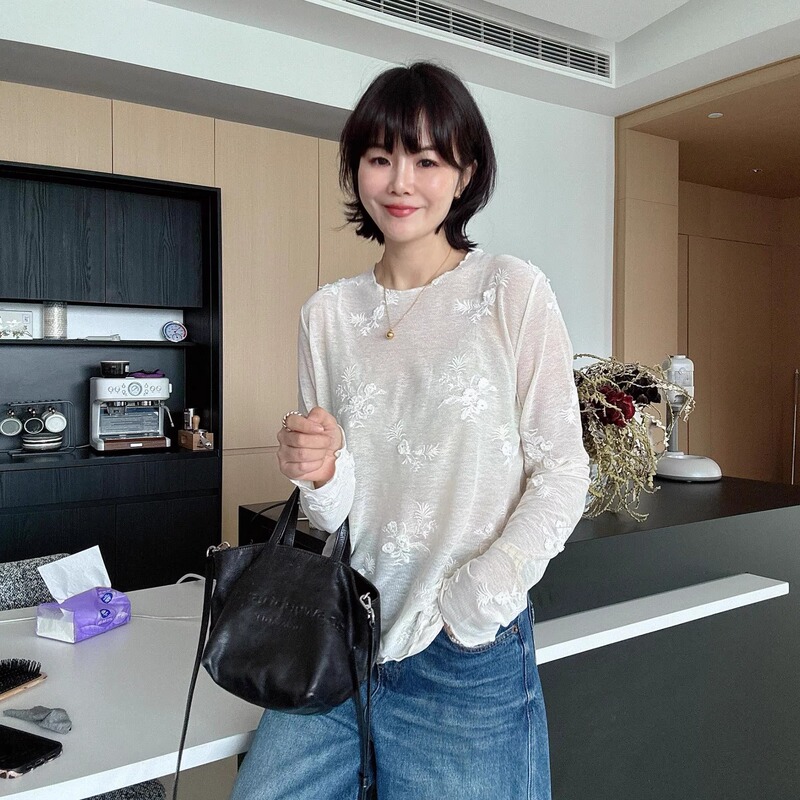 Plus Size Women's Clothing Fat mm 2025 Autumn New French Style Lace Embroidery Hollow Long-Sleeved Base Shirt Top for Women