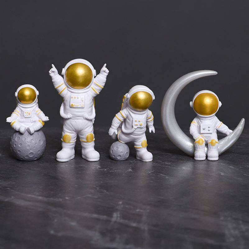 Creative Astronaut Small Pendulum pieces Desktop Astronaut Living Room TV Cabinet children's room placement Home Decorative Furnishing