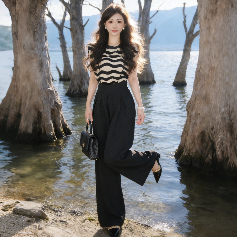 [Zhang Xiaoxiao] "Street Style Secrets" [No Zipper] [Two-Piece Set] New Style Pants Set D2925