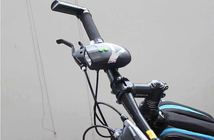 Lumière vélo - phare - Ref 2398290 Image 32