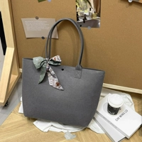 Утолщенный светло-серый [стиль шелкового шарфа] длина 46 высота 31 ширина 16