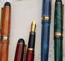 Collection 1985 pearlescent celluloid rod Yongchuan Dongfang 2008 pen inventory old goods Eternal life culture