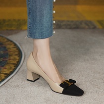 High heels 2021 autumn and winter New Retro Square head buckle bow womens shoes small fragrant wind coarse heel middle heel single shoes