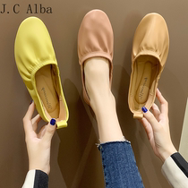 A foot pedal shoe new soft-bottom ladyshoe 2022 Summer shallow mouth Single shoe comfortable flat bottom shoes 100 lap mom shoes ins