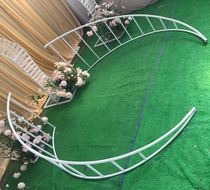 New wedding props stage curved iron fence decorative ornaments wedding round table fence road guide shelf