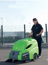 New hand push fuel sweeper 512ST gasoline sweeper IPC community road cleaning dust garbage equipment