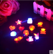 Childrens birthday party dress up birthday gift LED luminous flashing cartoon brooch creative badge