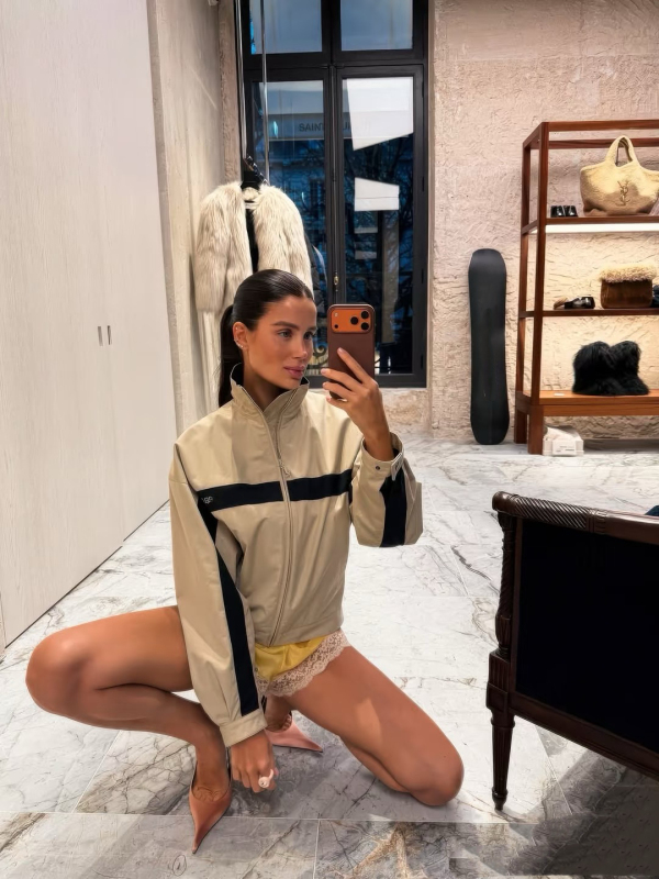 2026 Early Spring New Style Stand-Collar Jacket in Khaki with Color-Blocking Trendy Design, Lightweight Short Jacket