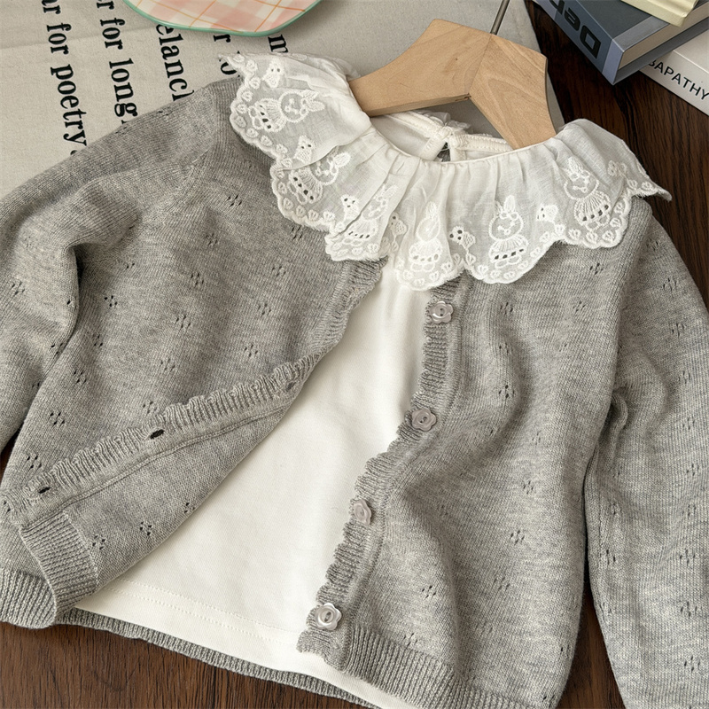 2026 Early Spring Girls' Knitted Cardigan Thin Cotton Coat Children's Sweater Versatile Toddler Top