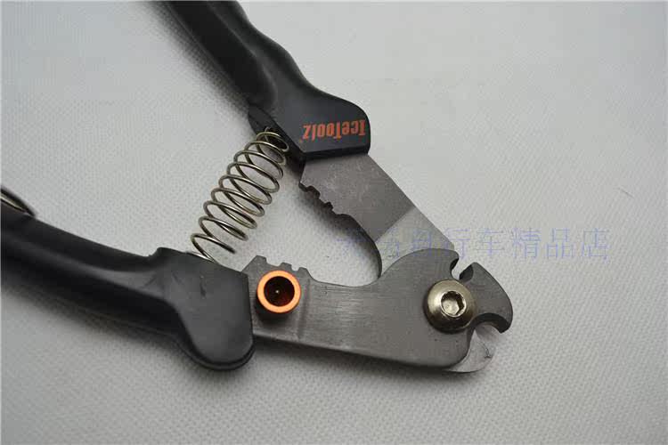 Pince pour réparation vélo ICETOOLZ - Ref 2310557 Image 6