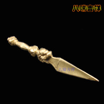 Handmade brass diamond pestle in Nepal to be a must-have instrument for the protection of the body