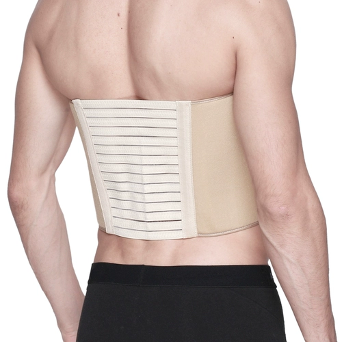 Перелом ребра Ло Ле зафиксировал медицинские ребрышки, закрепленные взрослыми мужчинами и женщинами и переломом грудного ребер после выздоровления