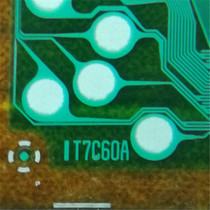 IT7C60A LE4CBN LCD screen drive IC brand new TAB COF a starting spot can be shot straight