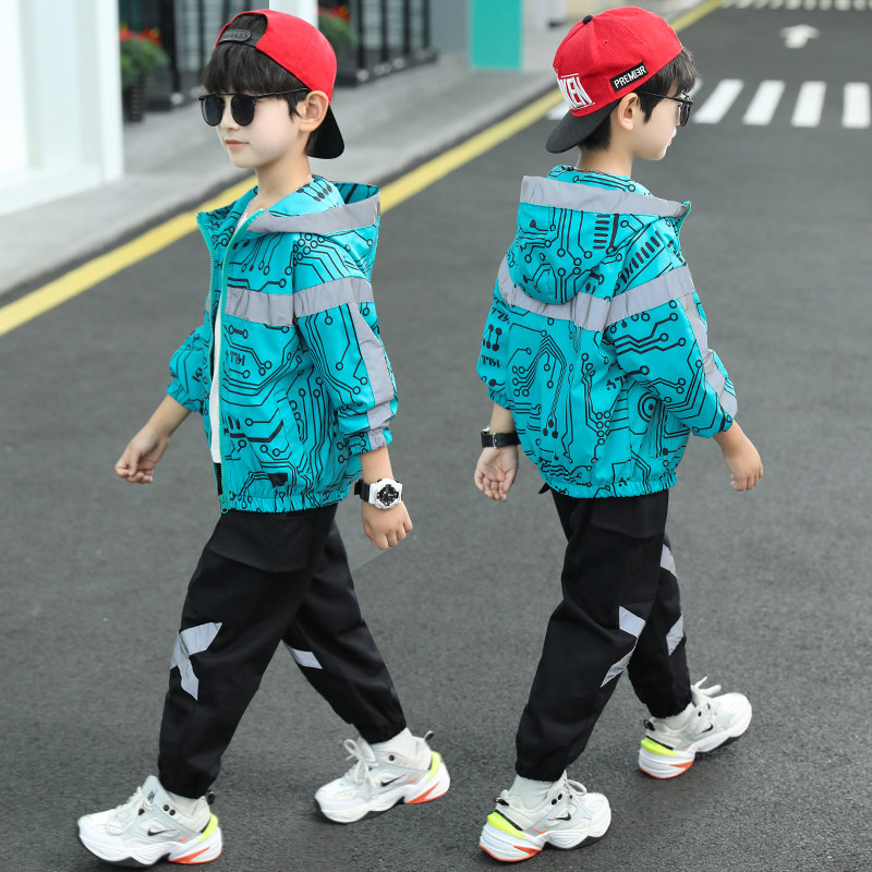 Boys and children's clothing 2022 fashionable children's sweater children's long-sleeved thick cotton T two-piece boy western style clothes hip-hop trend