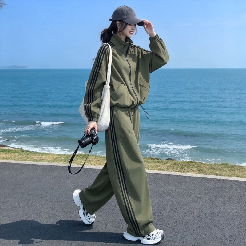 Casual Sports Style Suit for Women, Spring and Autumn Stand-Up Collar Jacket, Wide-Leg Pants, Slimming Korean Style Outfit, High-End Two-Piece Set