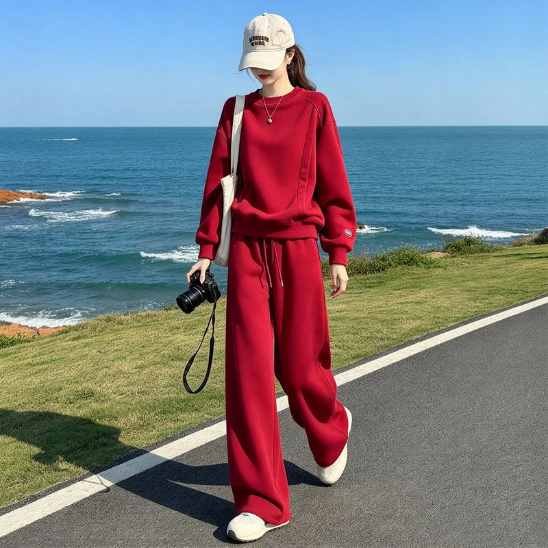 High-End Red Sweatshirt Suit for Women in Autumn and Winter, Fleece-Lined and Thickened, Loose Casual Sports Suit for Women, Korean Style Two-Piece Set High-End Red Sweatshirt Suit for Women in Autumn and Winter, Fleece-Lined and Thickened, Loose Casual Sports Suit for Women, Korean Style Two-Piece Set