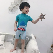 Áo tắm cho trẻ em trai Siamese Spa Kem chống nắng khô nhanh Áo tắm cho bé trai Dễ thương Shark Baby Beach Kem chống nắng - Bộ đồ bơi của Kid