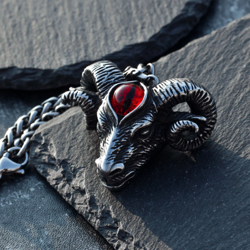 Devil's Eye Satan Ram Necklace for Men, Vintage Personality Hip-Hop Trendy Titanium Steel Pendant, Versatile and Bold Sweater Chain