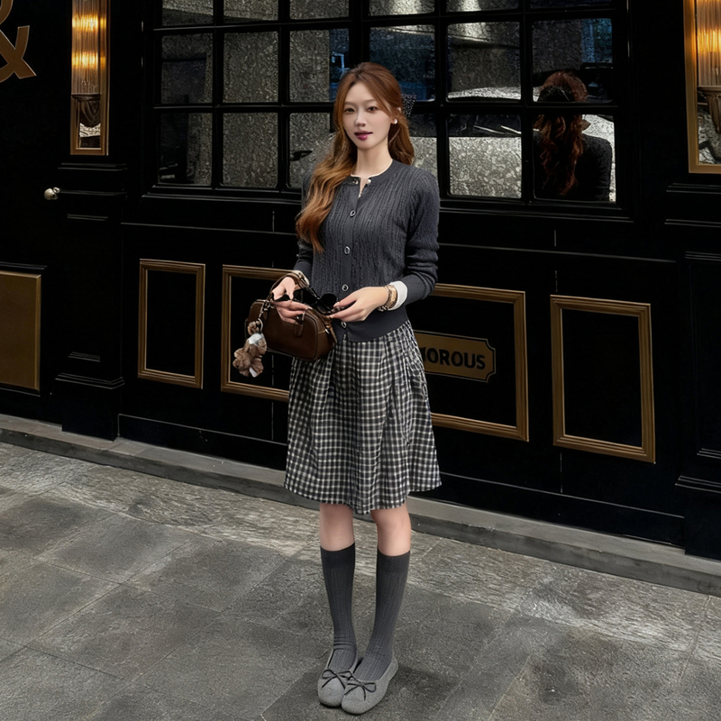 Korean-Style High-End Knitted Sweater Suit Dress for Women 2026 New Model, Very Beautiful, Early Spring Elegant Outfit Complete Set