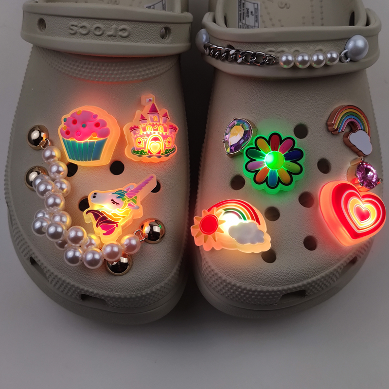 Led Flashing Light-Up Shoe Charms Suitable for Crocs Clogs Shoe Charms Accessories Shoe Buckle Cartoon