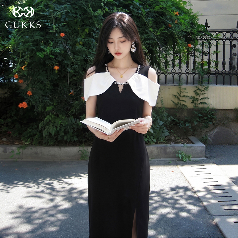 Gukks Black Sleeveless Dress for Women 2026 Spring and Summer Off-The-Shoulder Light Luxury Slimming Waist-Cinching Knitted Mid-Length Dress