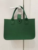 Толстая бессмысленность, темно -зеленый